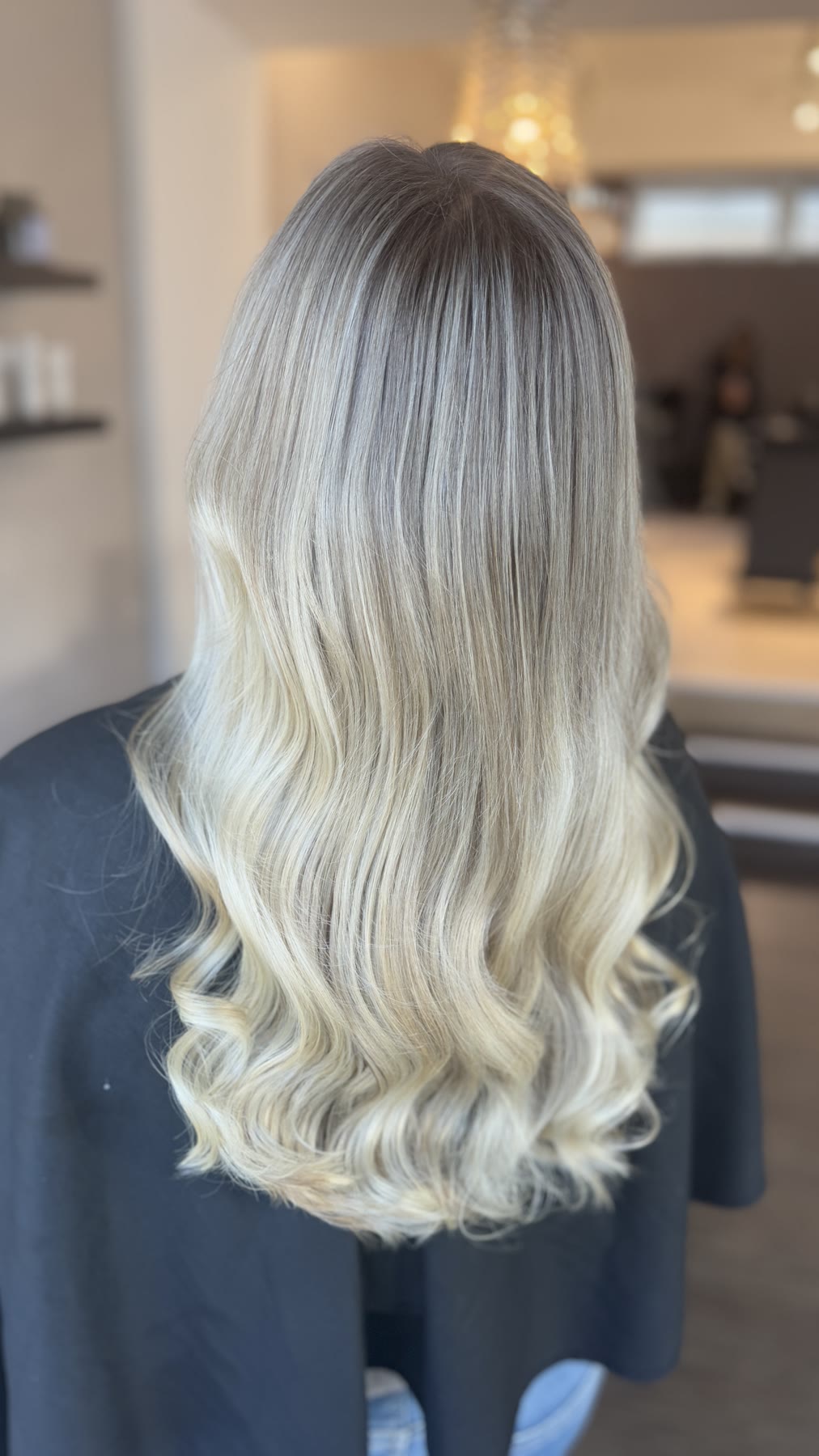 Blonde Haararbeit von Hair by Serfi